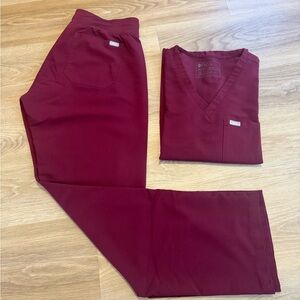 Figs Burgundy Scrub Set